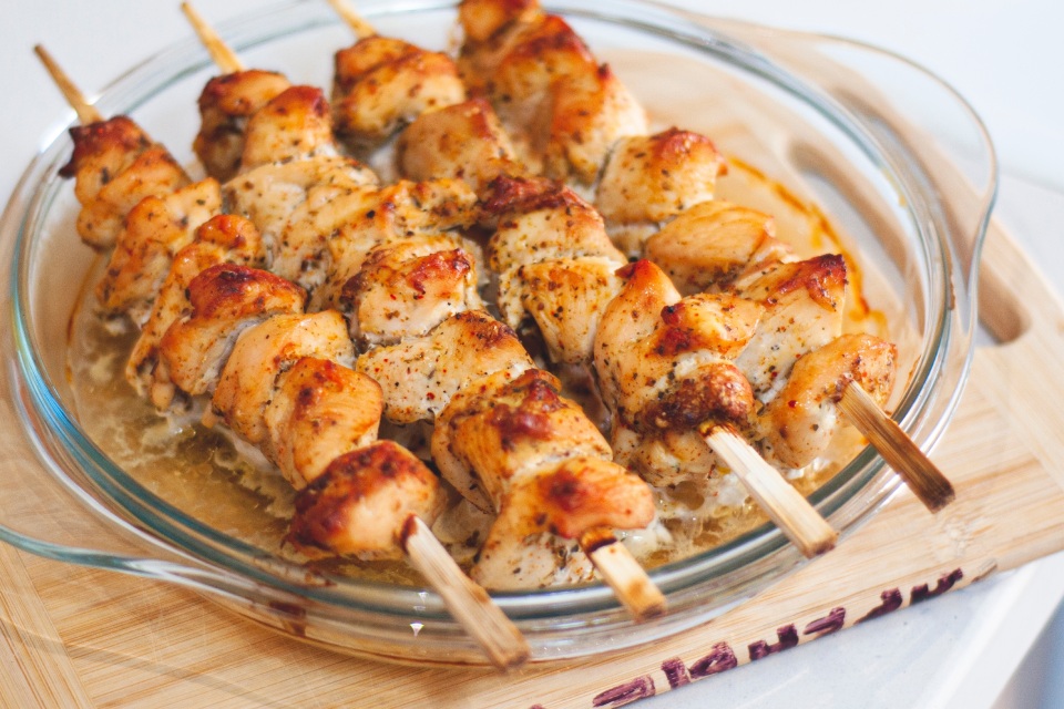 Brochettes de volailles avec poivrons